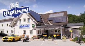  Hotel Highway - Bed & Breakfast  Либох